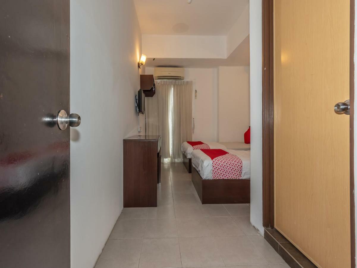Oyo 1192 Hash House Hotel Malacca Eksteriør bilde